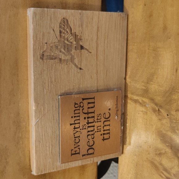 NWT Danielson Designs Everything is beautiful in its time  cedar wall plaque - Picture 1 of 8